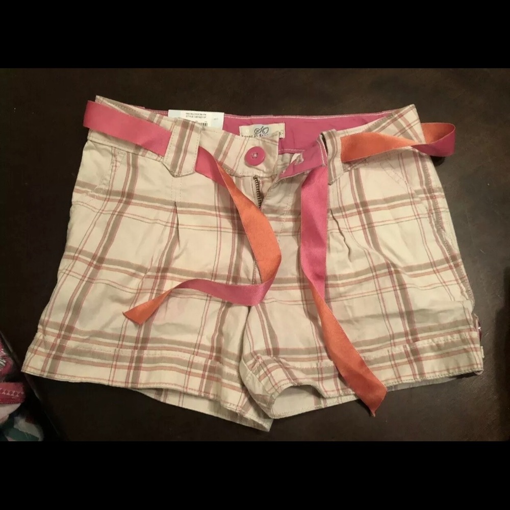 NWT Girls Shorts Size 10 *SO Brand